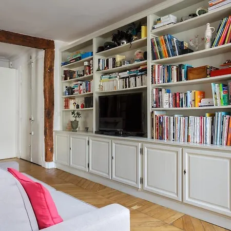 Family - Mon - Close Need- Cosy Modern & Comfort - Free Travel Guide