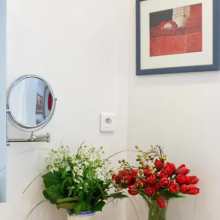 아파트 Family - Mon - Close Need- Cosy Modern & Comfort - Free Travel Guide *