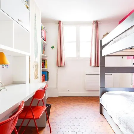 Family - Mon - Close Need- Cosy Modern & Comfort - Free Travel Guide 파리
