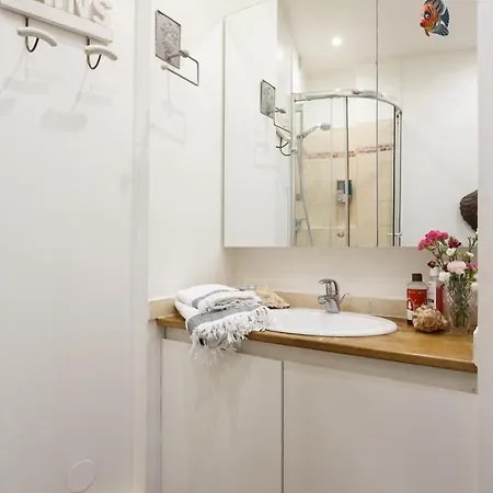 아파트 Family - Mon - Close Need- Cosy Modern & Comfort - Free Travel Guide *